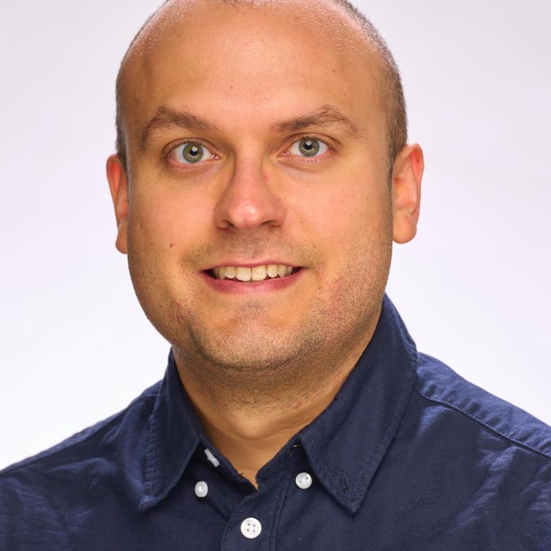Luis Leyva headshot